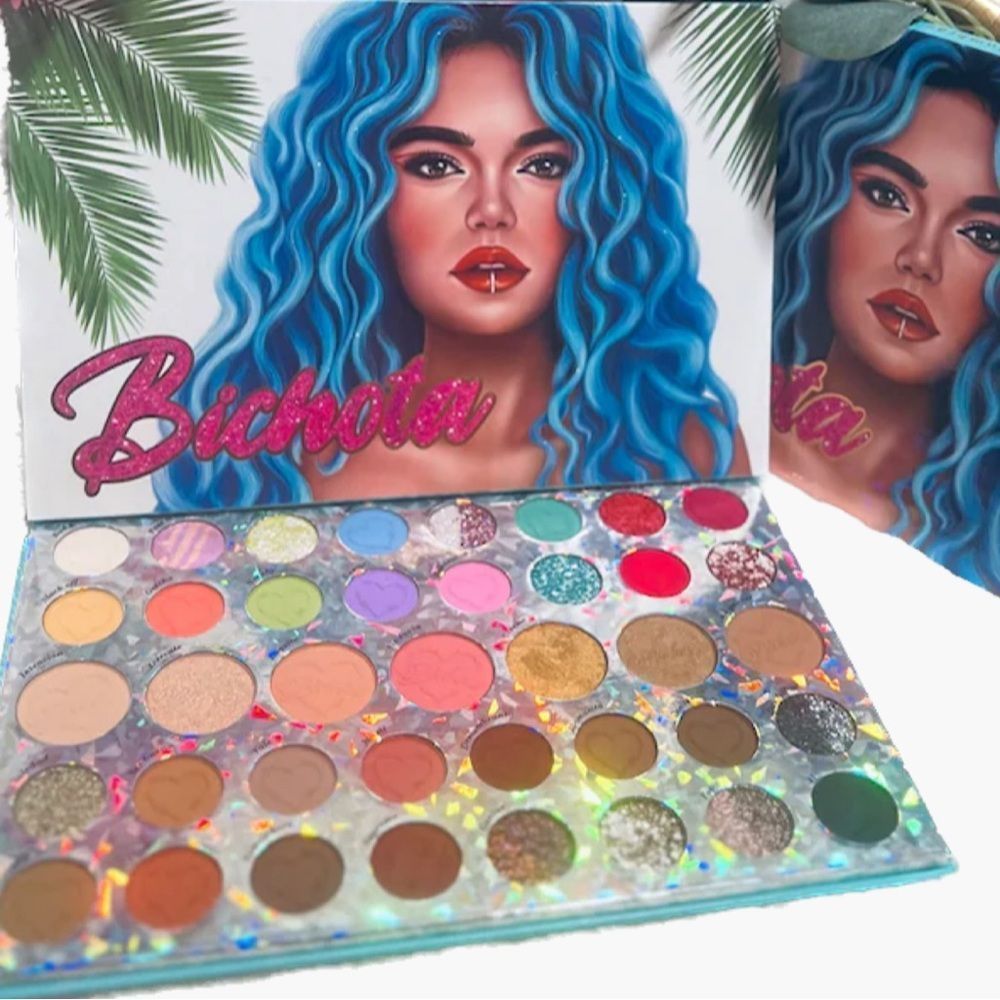 Karol G Bichota Eyeshadow Palette book-NEW - Picture 1 of 8